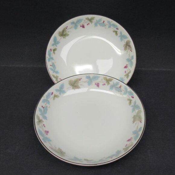 2 - Vintage Fine China Japan Number 6701 5 1/2 Inch Fruit or Berry Bowls - Picture 3 of 4